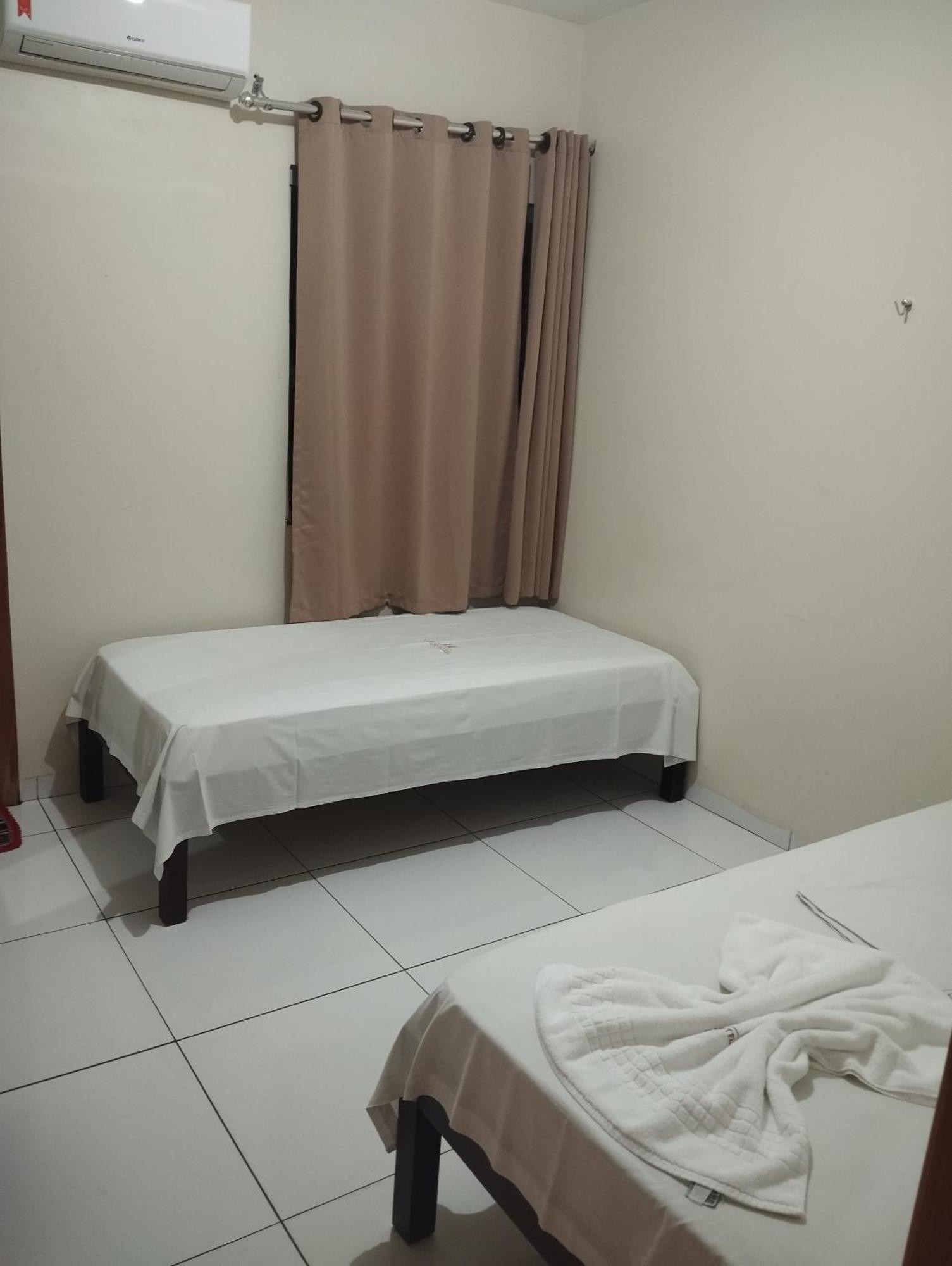 Lider Hotel 戈亚尼亚 外观 照片