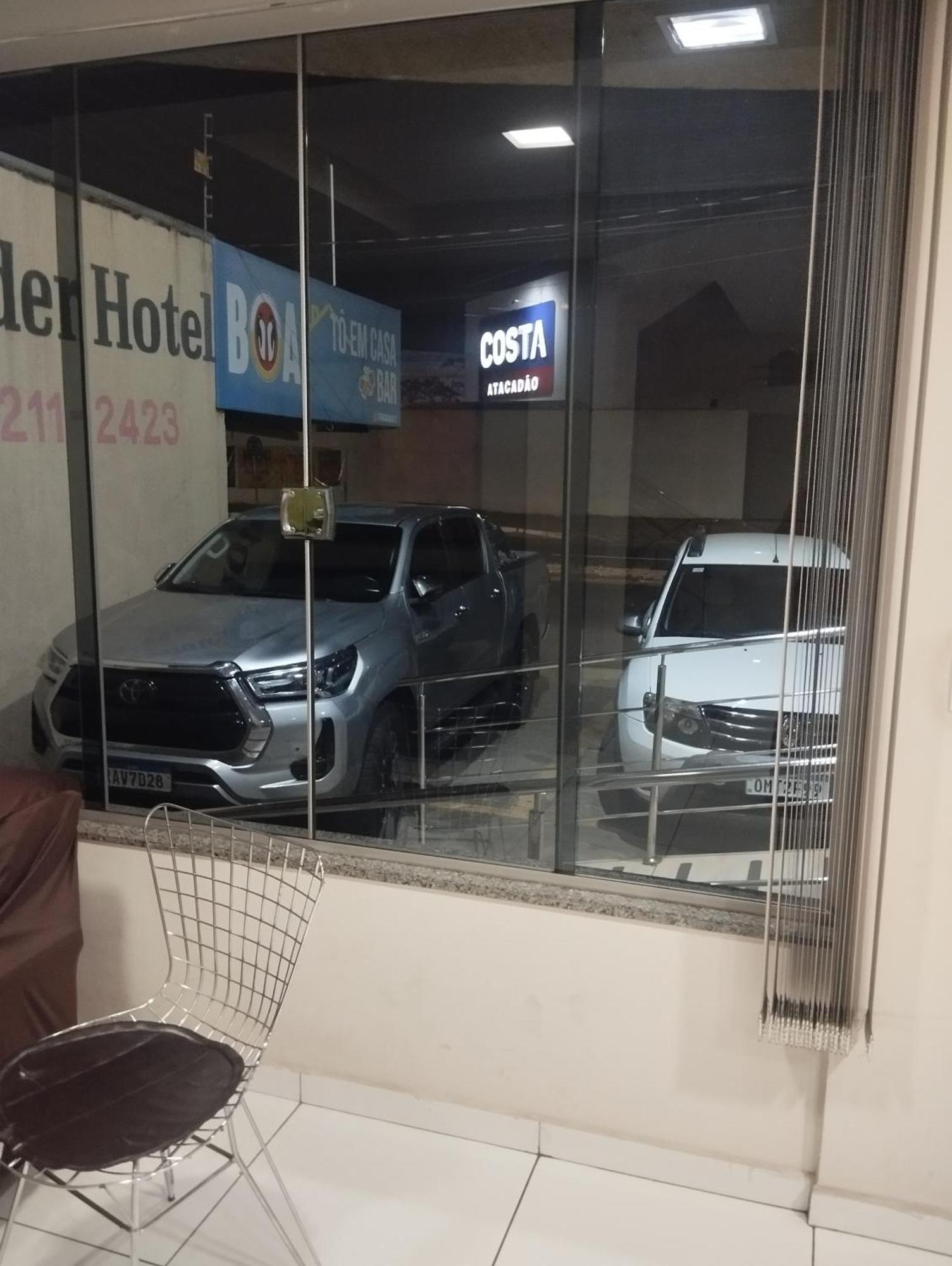 Lider Hotel 戈亚尼亚 外观 照片
