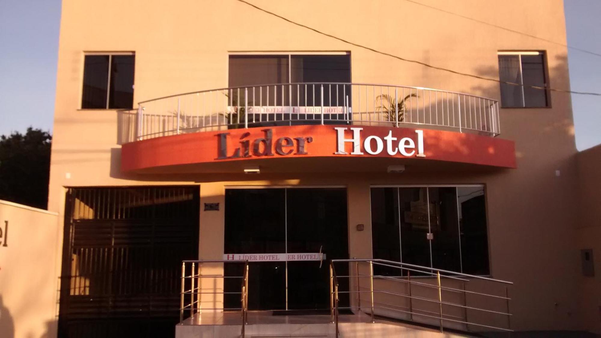 Lider Hotel 戈亚尼亚 外观 照片